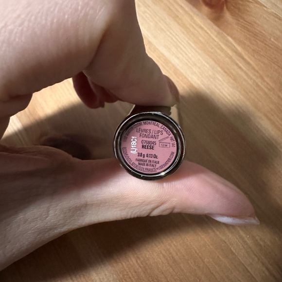 Lipstick - Picture 3 of 3